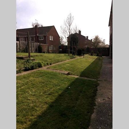 Spacious Ground Floor Studio Flat - Easy Access To Stansted Airport, London And Cambridge Lejlighed Bishop's Stortford Eksteriør billede